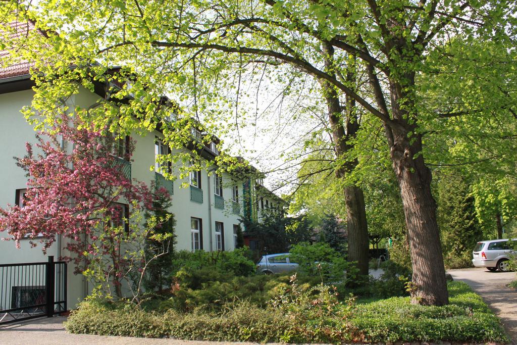Gasthaus & Hotel Gruenhof フランクフルト・アン・デア・オーダー エクステリア 写真